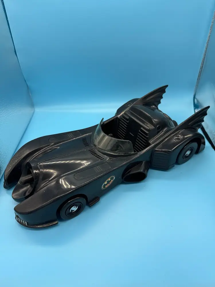 Vintage 1989 TM & DC Large 14” Plastic Batmobile Collectible Toy Car -Incomplete