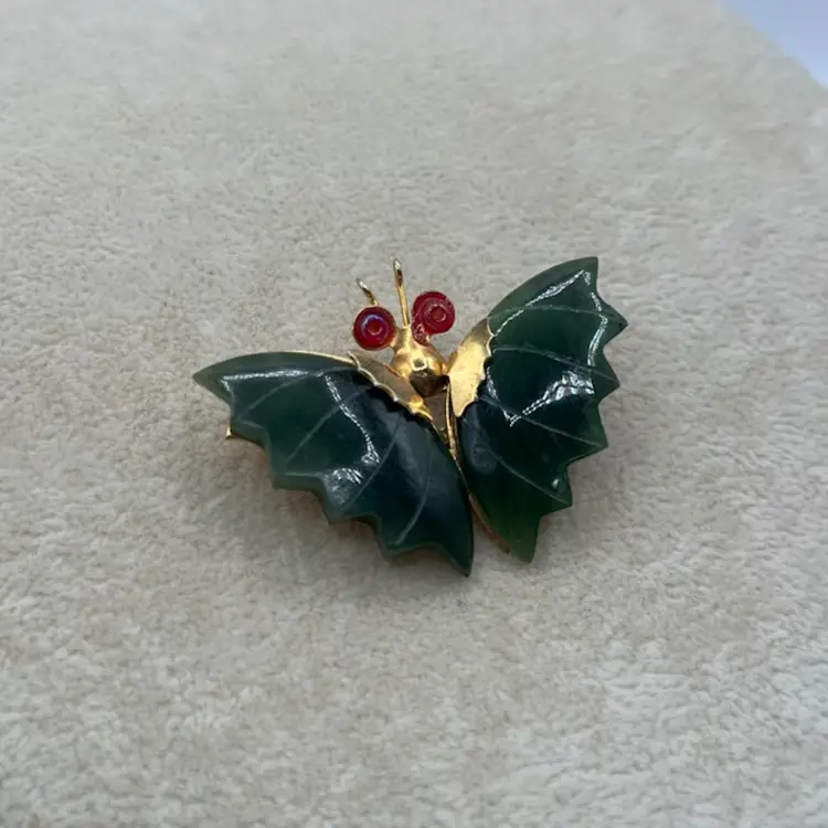 #J20 - Vintage Green Stone And Gold Tone Butterfly