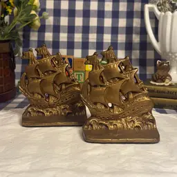Vintage Pair of Cast Iron Metal Nautical Sailing Carrack Ship Bookends