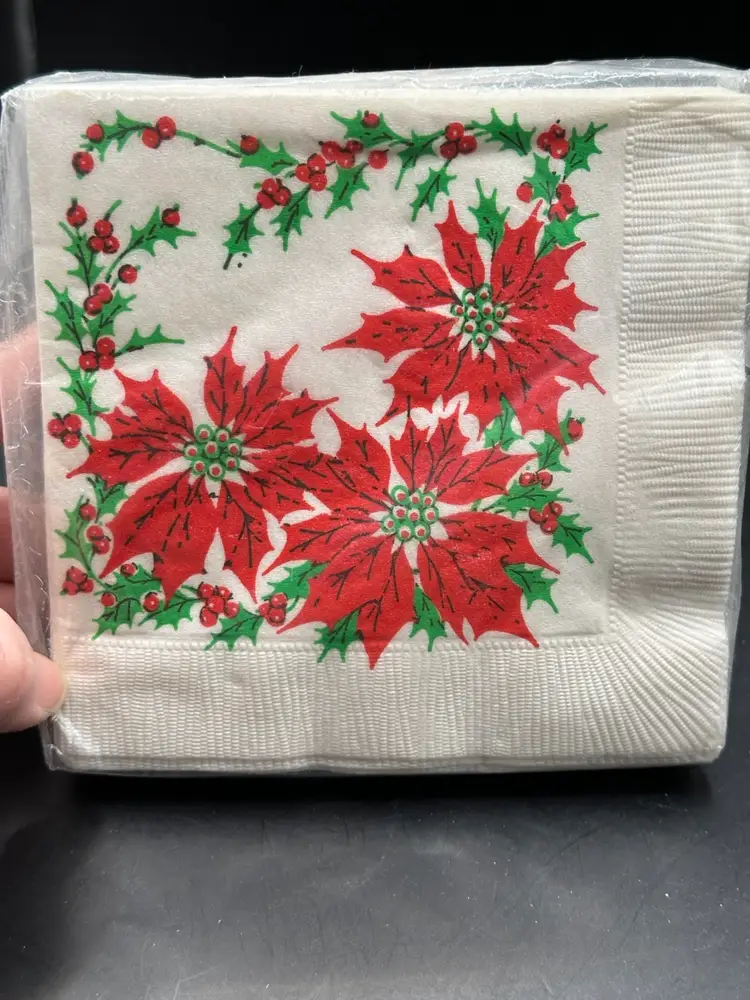 Vintage 24 Poinsettia Beverage Napkins (Turtle Press) NOS