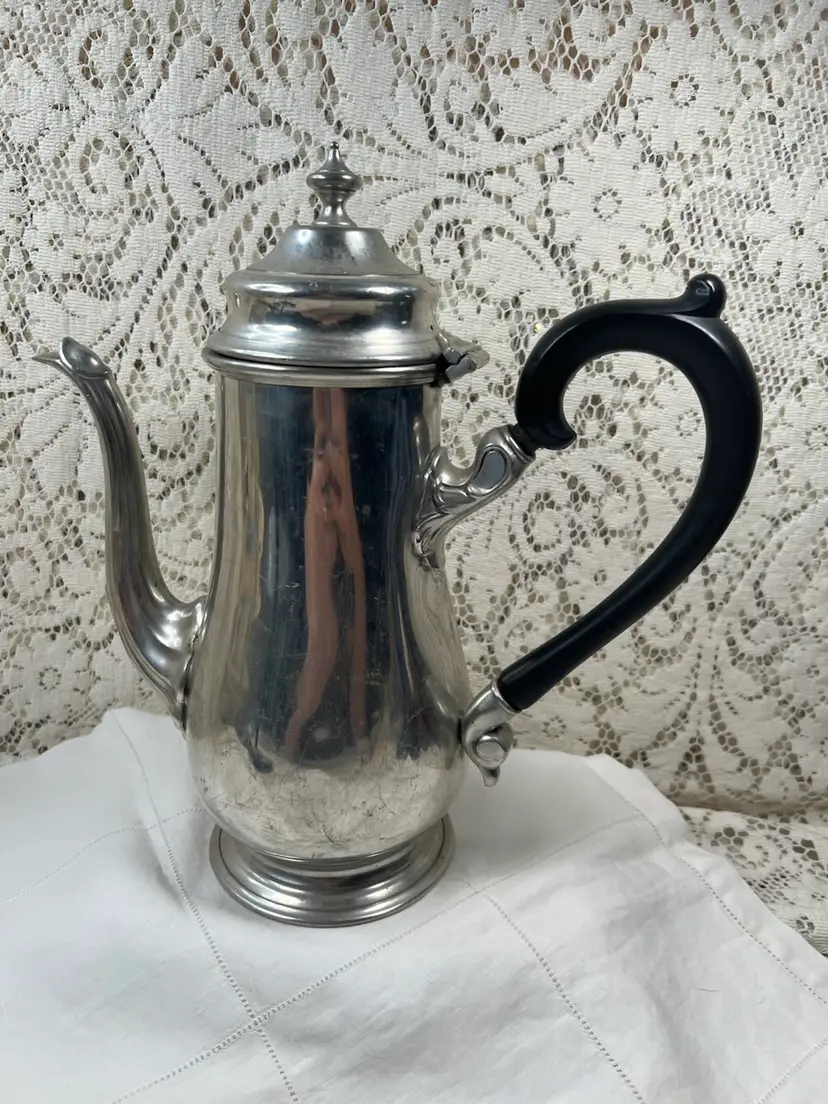 #02 Lunt Silversmith, England, Pewter Coffee Pot Bake A Light Handle Dented 11" X 10"