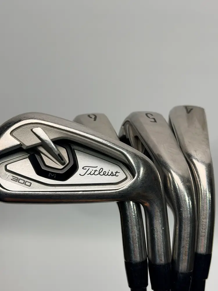 Titleist 2021 T300 4-GW Iron Set Tensei AV Red AM2 Graphite Regular Flex