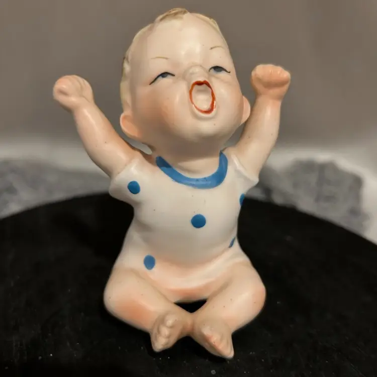 Piano Baby Boy Rubens Original Sticker  Vintage Figurine Bisque