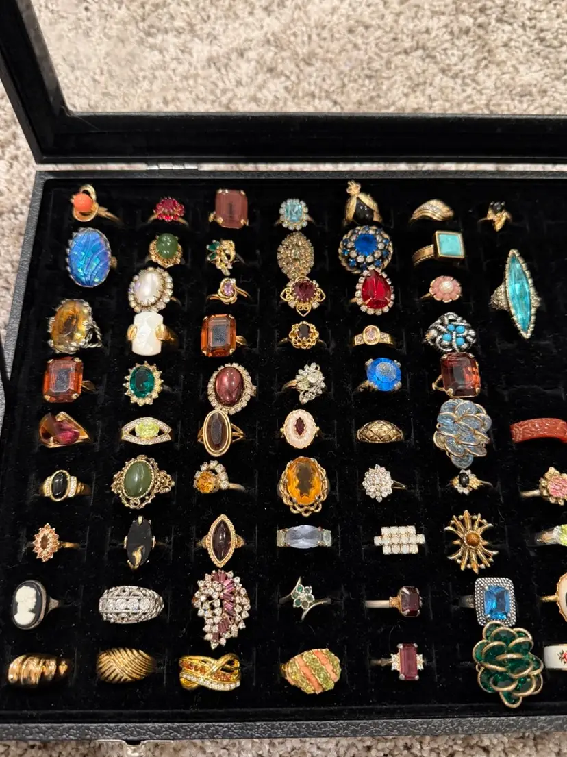 Livestream thumbnail