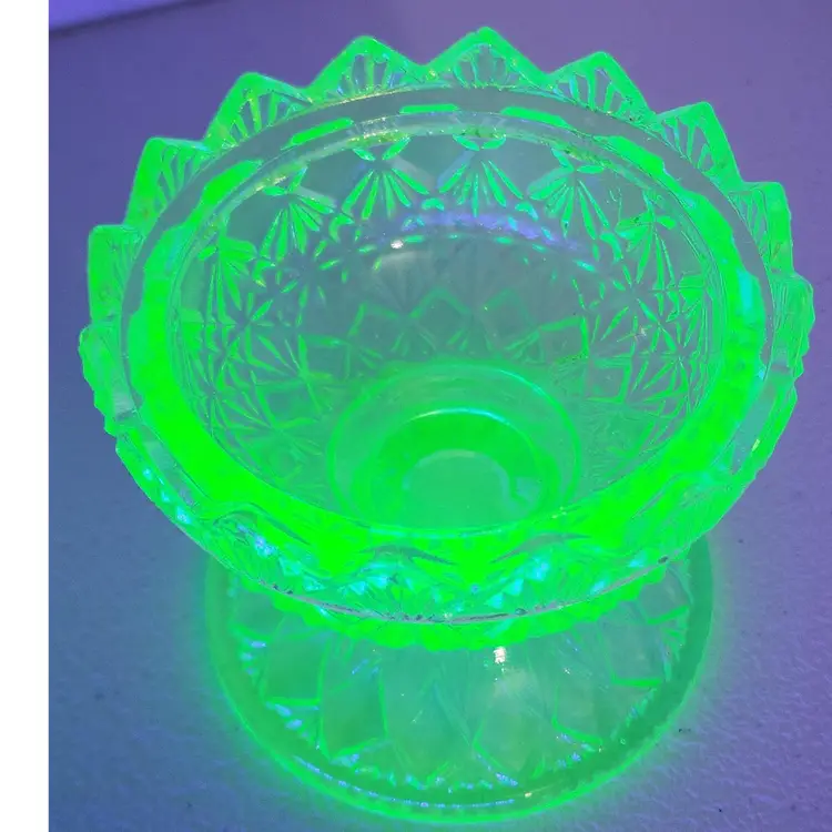 Fenton Ole Virginia Uranium Fine Cut And Block Fairy Lamp