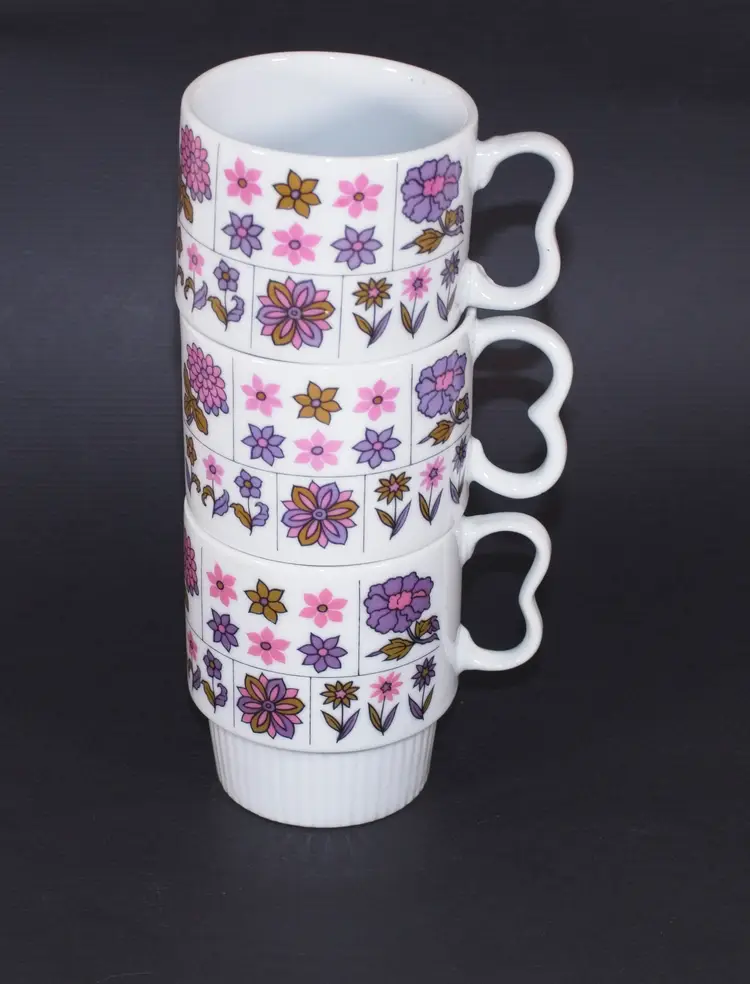 Vintage Set of 3 Stackable Mugs Cups Porcelain Japan Pink Purple Flowers Retro 6 oz