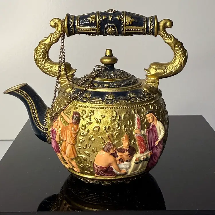 Collectible Nini’s Mini Teapot Trinket Box “Vienna” 3.5”