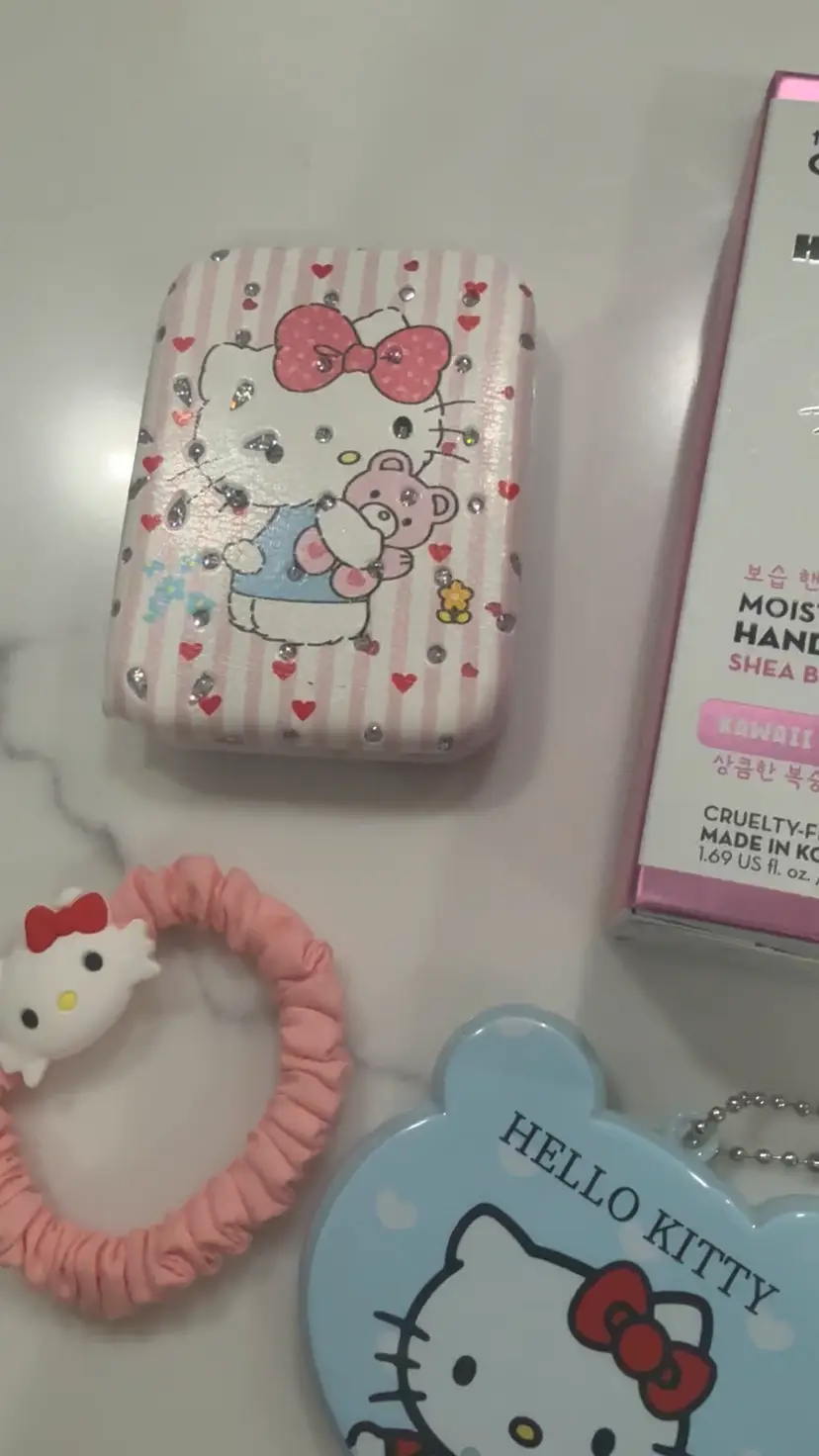 Hello kitty Crème Shop Lotion Compact Hair Bundle Lot Gift