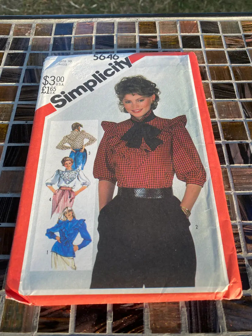 Vintage Simplicity Sewing Pattern 5646 Size 10 Misses Pullover Blouse 1982