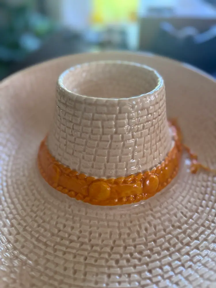 Vintage 1986 Whittier Pottery Sombrero Straw Hat Ceramic Chip And Dip Bowl