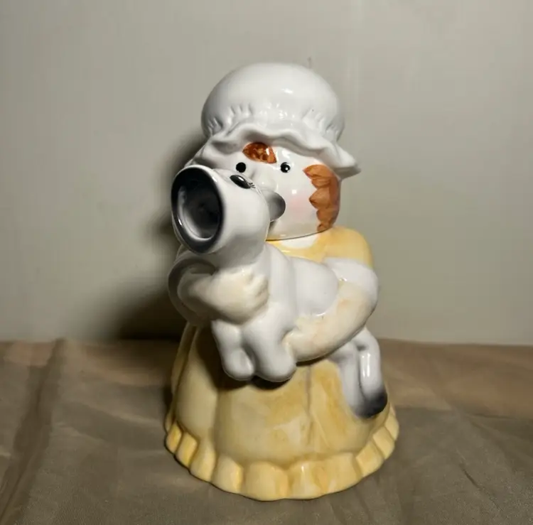 Vintage Lillian Vernon Girl With Her Calf Tea Pot