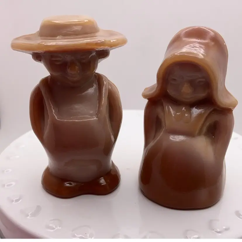 VTG Original Boyd ELI & SARAH Amish Couple Brown Slag Glass Stamped 2.25”