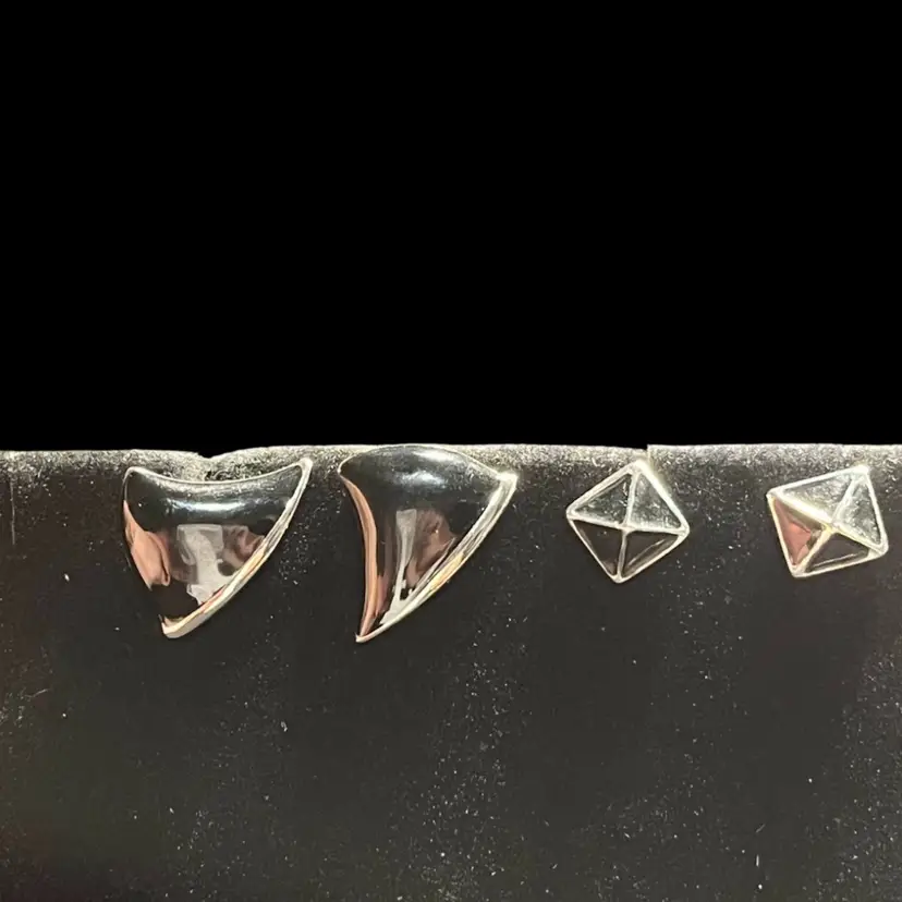 Earrings As Pictured 2 Pr Black Enamel