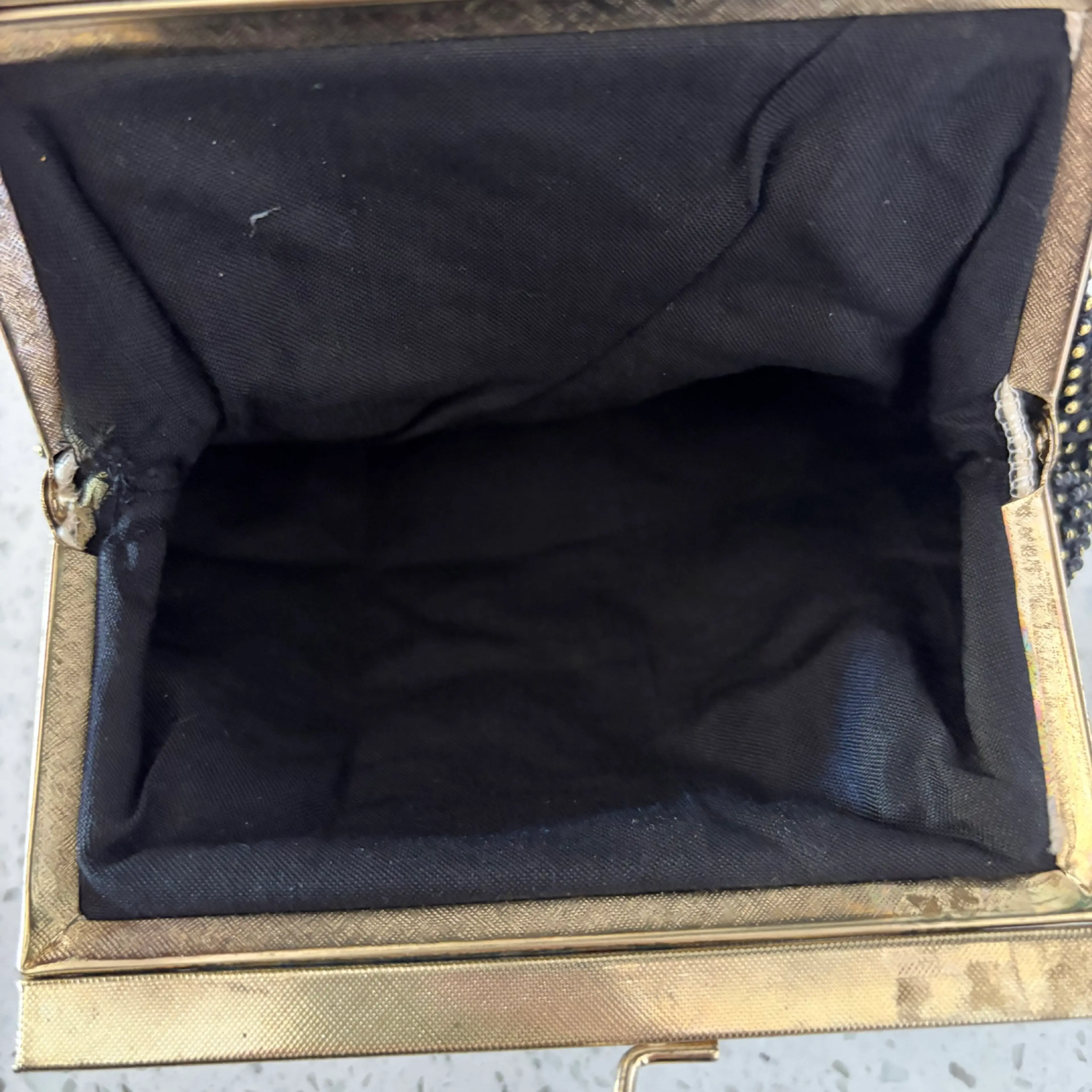 Image 4 of 4