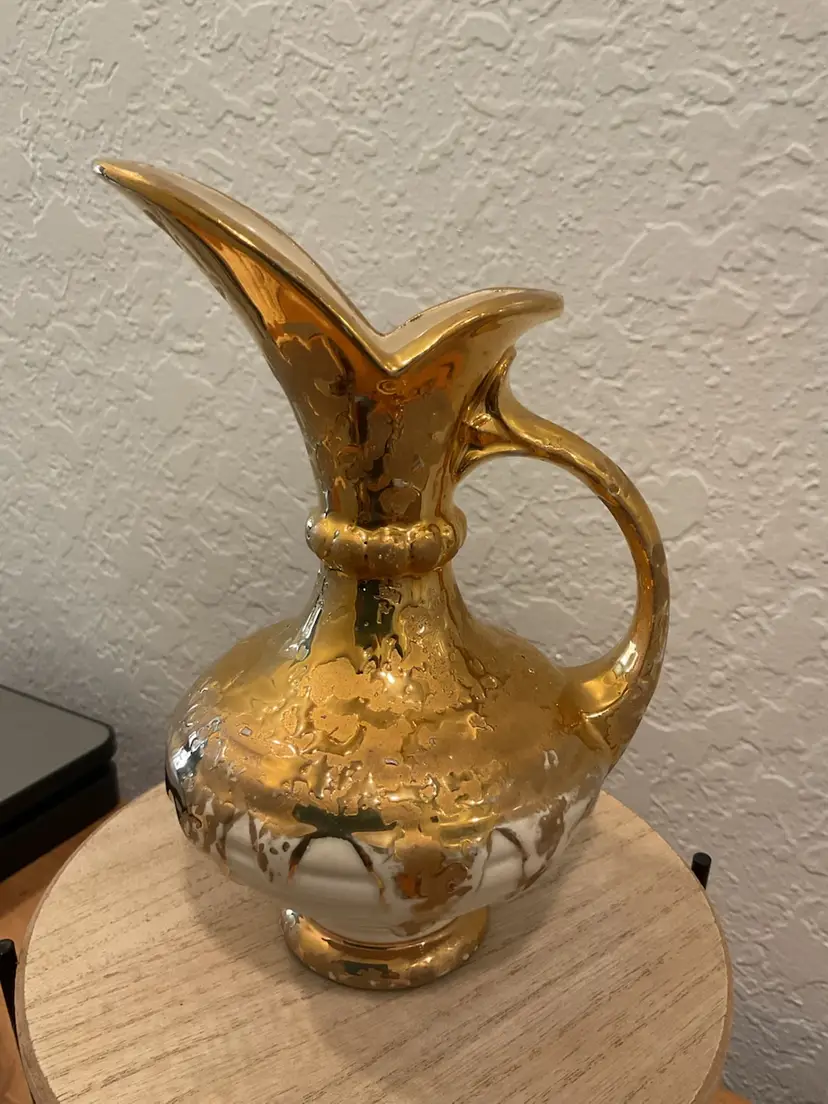 Savoy Weeping Gold Pitcher/Vase