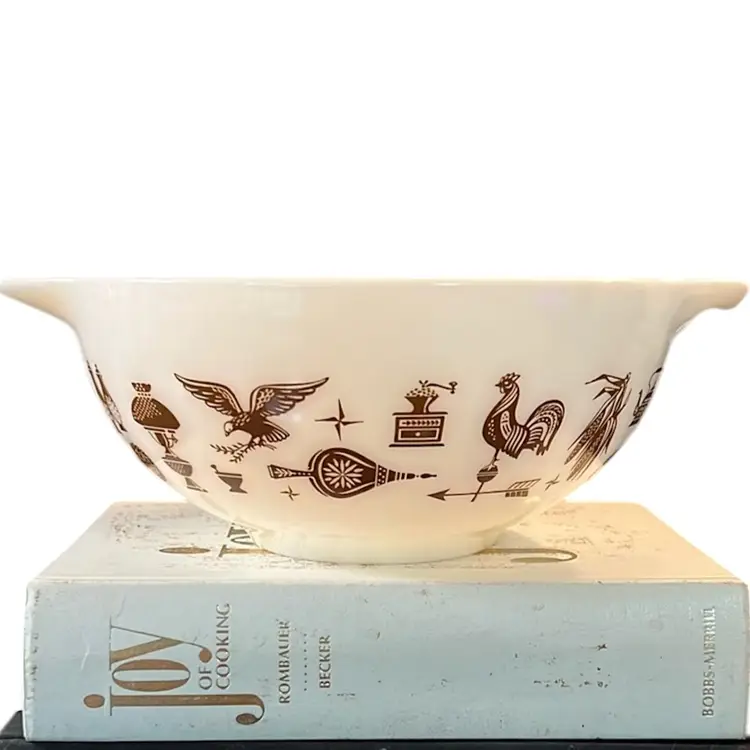 Vintage Pyrex Early American Cinderella Pattern Nesting Mixing Bowl 443 2-1/2 Qt