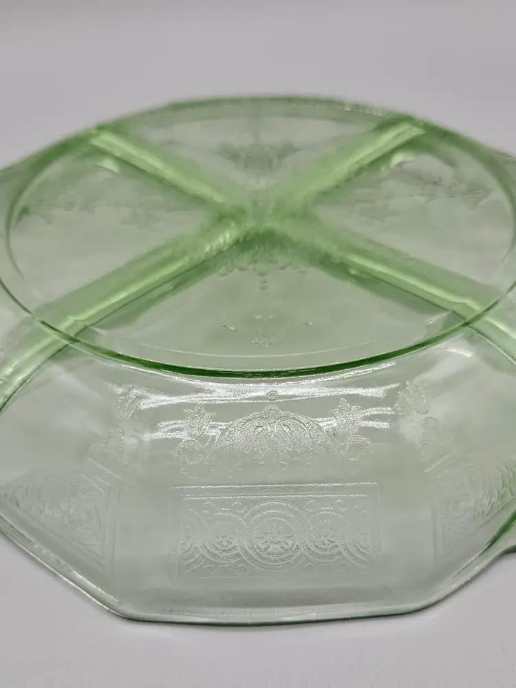 Anchor Hocking Uranium Princess Glass 4 Part Divided Dish