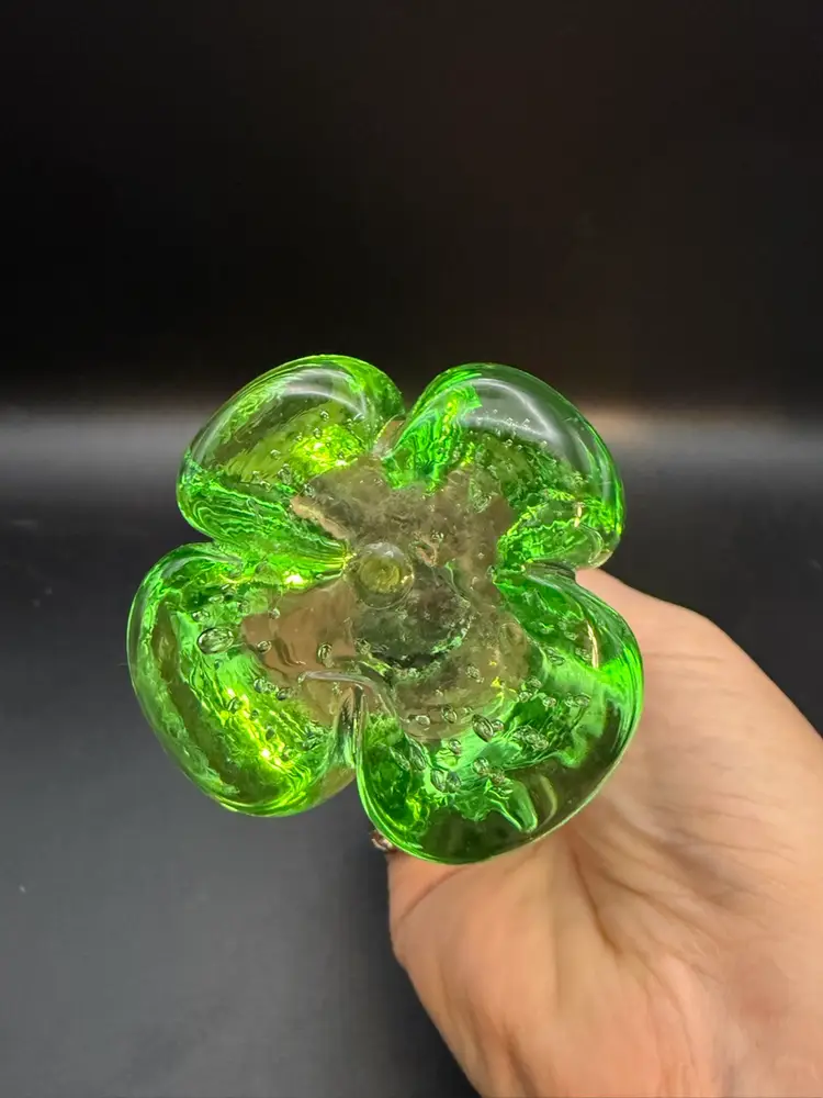 Vintage Art Glass Bud Vase