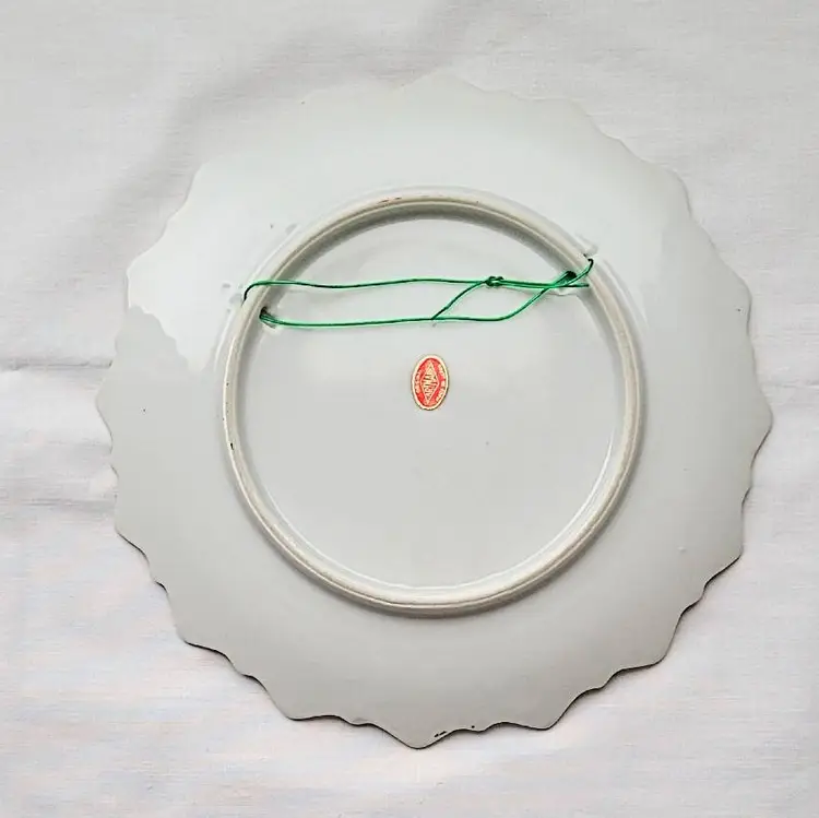 Vintage Floral Wall Hanging Lord’s Prayer Plate – Gold Trim – 7"