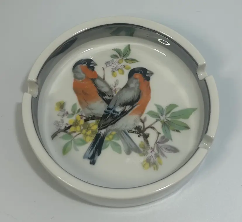 Vintage Brinn's Ceramic Bullfinch Design Ashtray