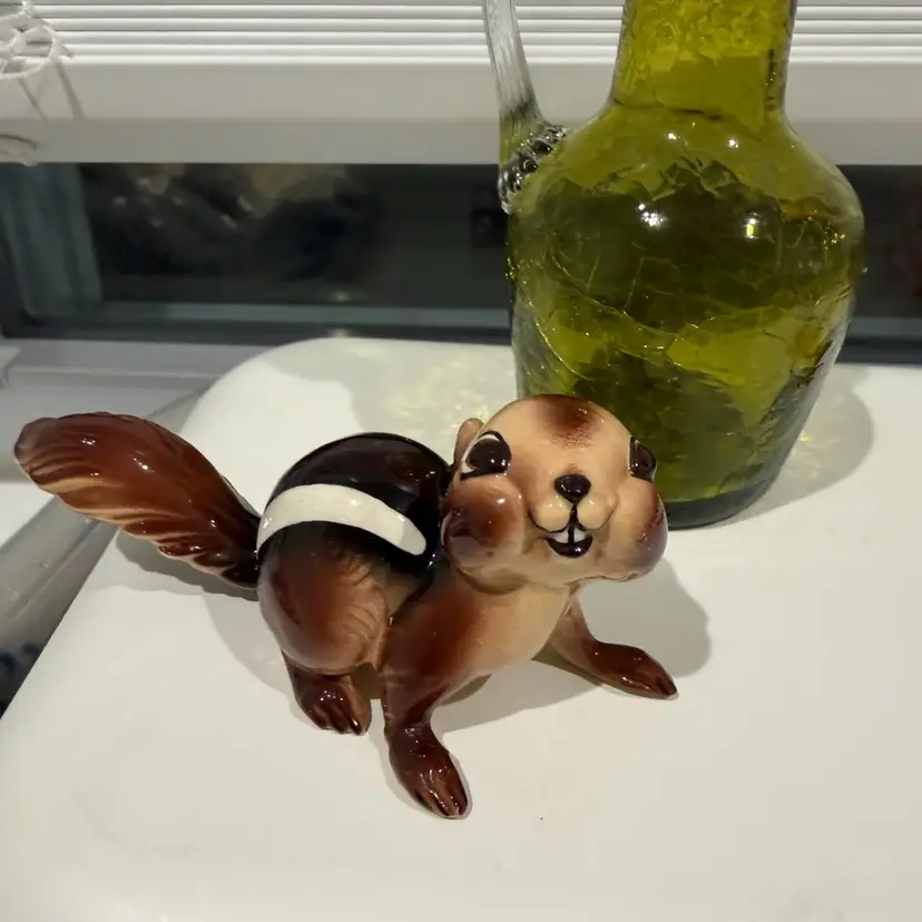 Vintage Porcelain Adorable Chipmunk 🐿️ *