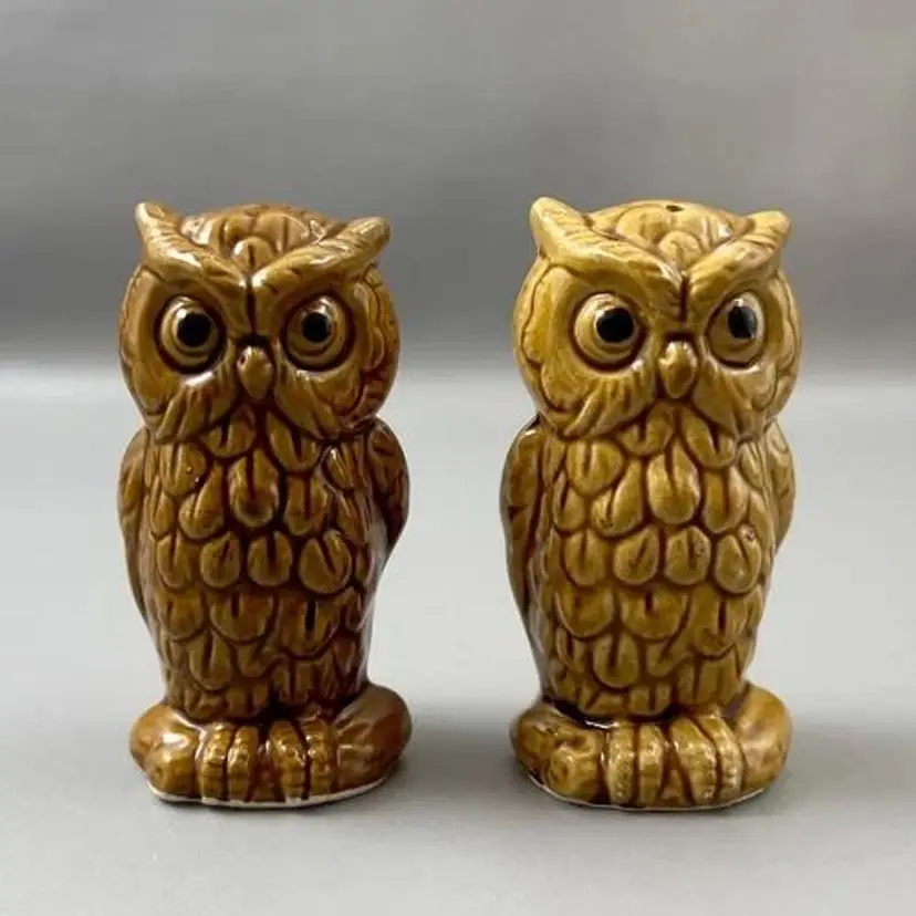 Vintage Brown 3.5" Owl Salt & Pepper Ceramic Shakers Japan Great Horned