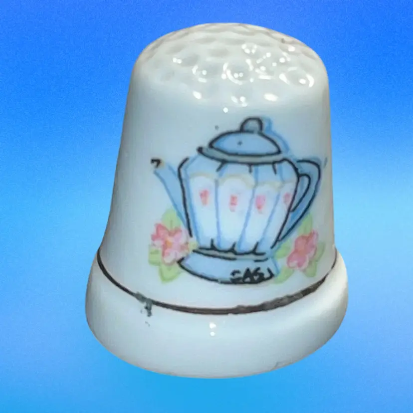 Bone China Thimble With Teapot