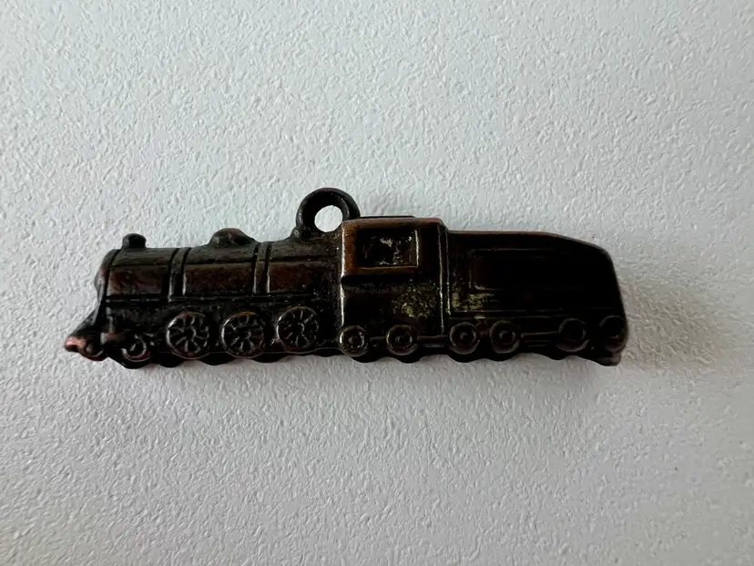 Circa 1922 DOWST Vintage Premium Cracker Jack Prize Toy Train Steam Engine Charm