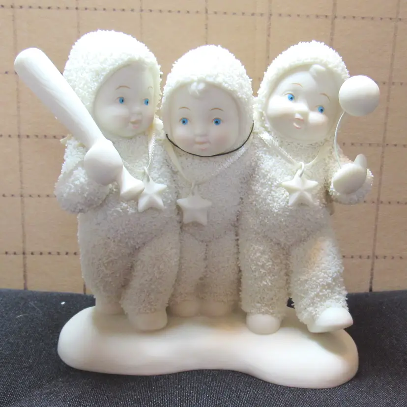 Vintage 2001/02 Dept 56 Good Sports Good Friends Snowbabies Figurine