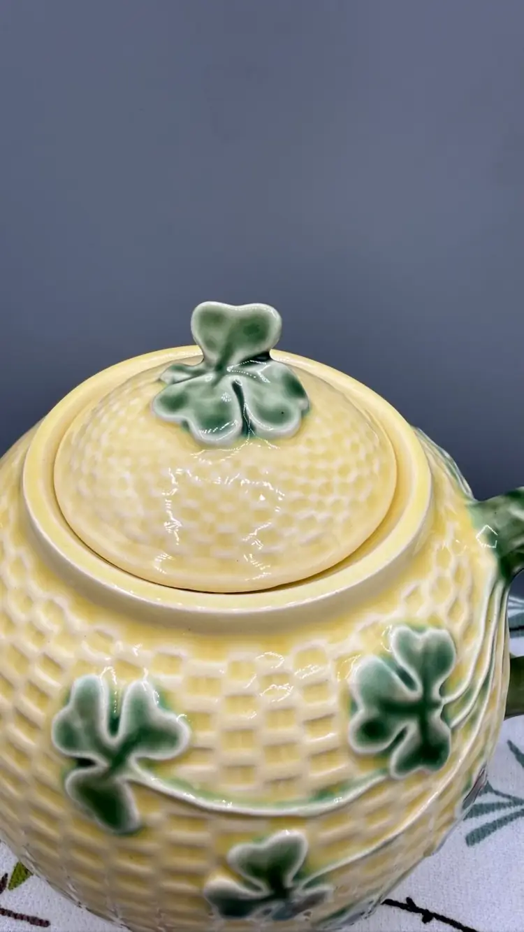 Vintage Bordallo Pinheiro Shamrock Teapot - Yellow Basketweave Majolica