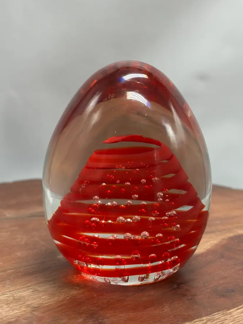Paperweight Egg Shape Red Swirl And Controlled Bubbles