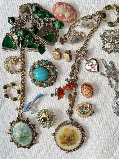 Vintage Costume Jewelry