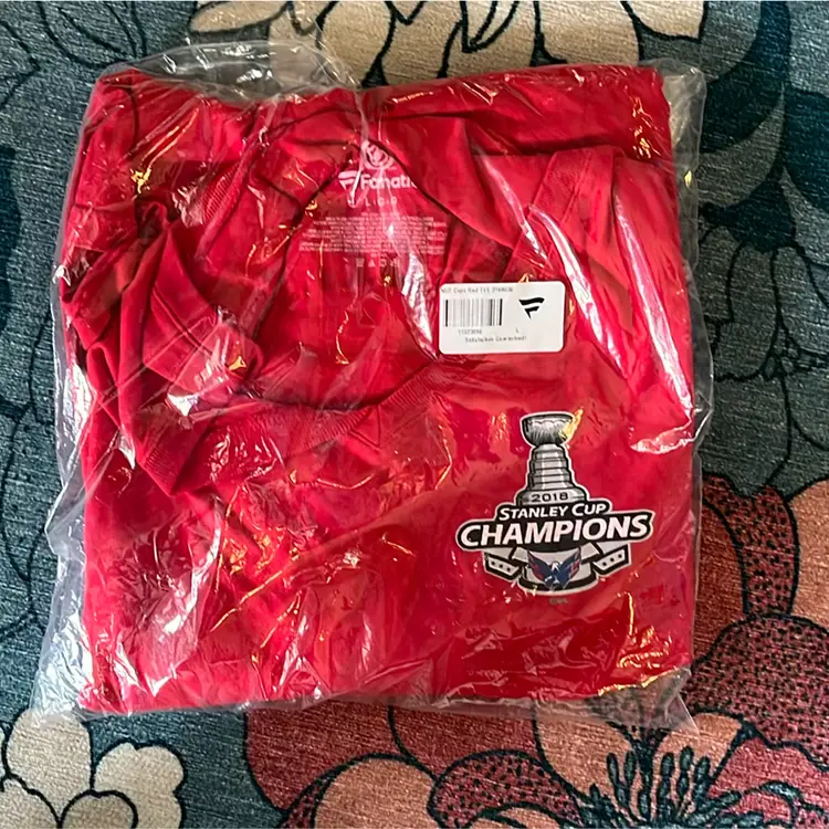 Womens Washington Capitals Stanley Cup Champion T-shirt