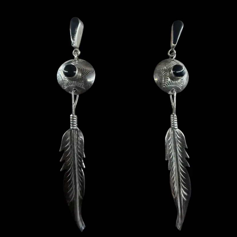vintage Native American (Navajo) sterling silver and black onyx feather dangle earrings