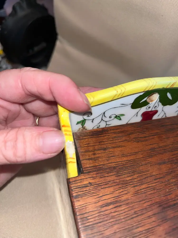 Vintage Ucagco Japan Early Provincial Roosters And Roses Salt Box With Wood Lid. In