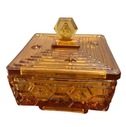 Fenton Vintage Pedestal Amber Colored Honey Bee Box 5”x 4.5”