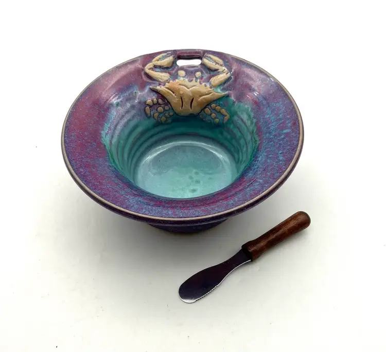 09 - Amazing Studio Pottery Crab Bowl And Tool For Eating Crabs. Beautiful Glaze.