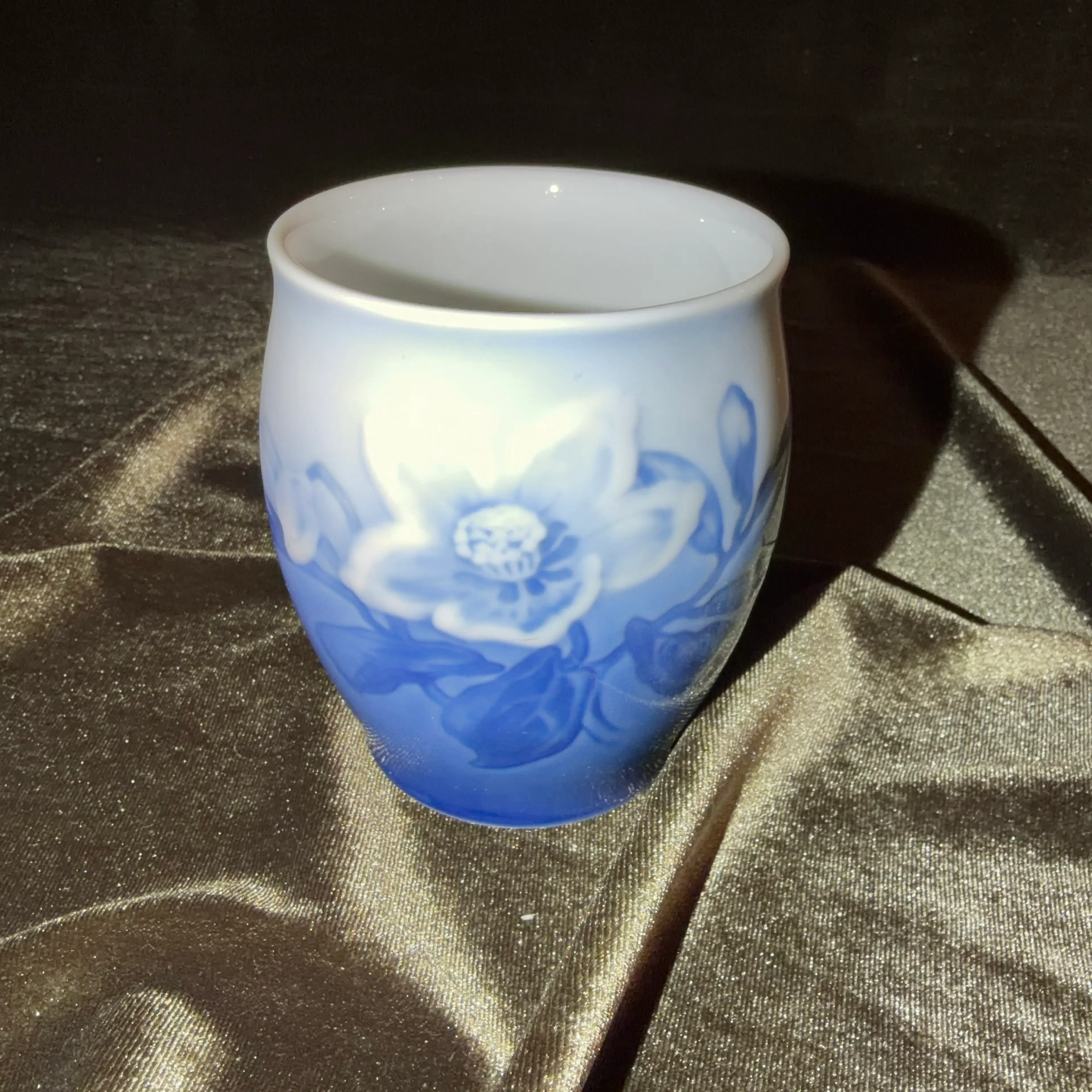Image 1 of 7