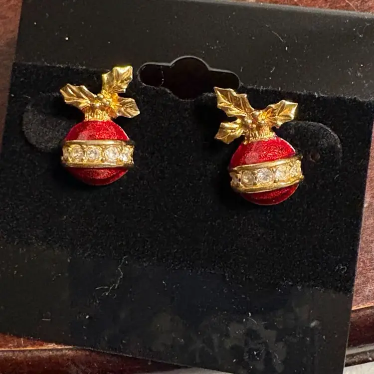 Avon Gold Toned And Red Enameled Christmas Ornament Studded Earrings
