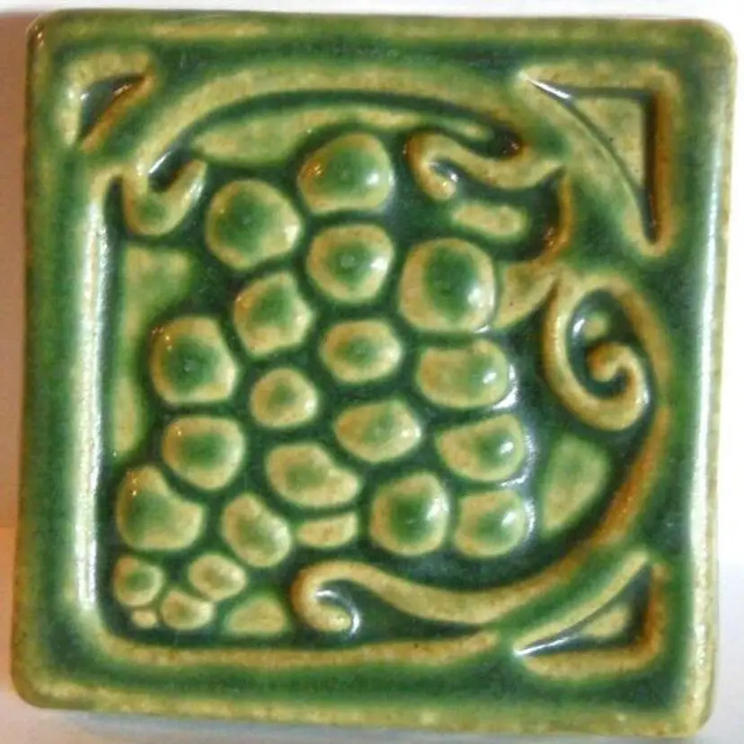 PEWABIC POTTERY Art Pottery, Handmade 4x4 Wall Tile, Grapes, Green, Scarce