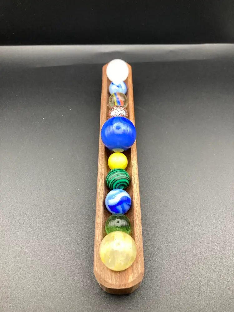 Found My Marbles Vignette 🙃😂🙃 8 Marbles (1 Is Malachite) , 3 Shooter Size And Display Stand! Stand Measures 7 3/4” Long x 1” Wide Some UV Reactive! 😎 Glow 😎