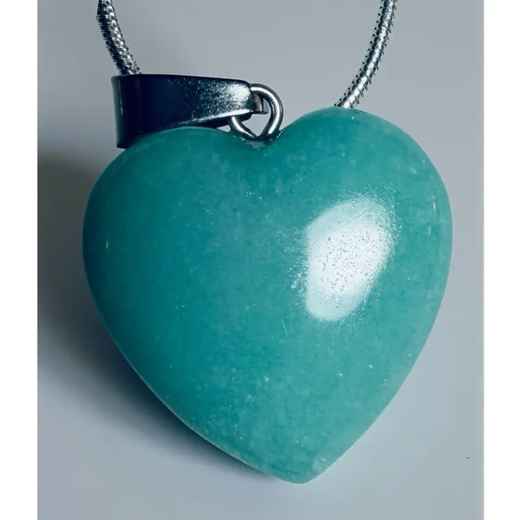 Silver Tone Green Chalcedony Heart On New 20” Chain Necklace