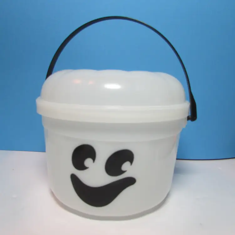 vintage 1986 McDonald's Halloween ghost bucket glow in the dark pail with lid and 4 chicken nuggets