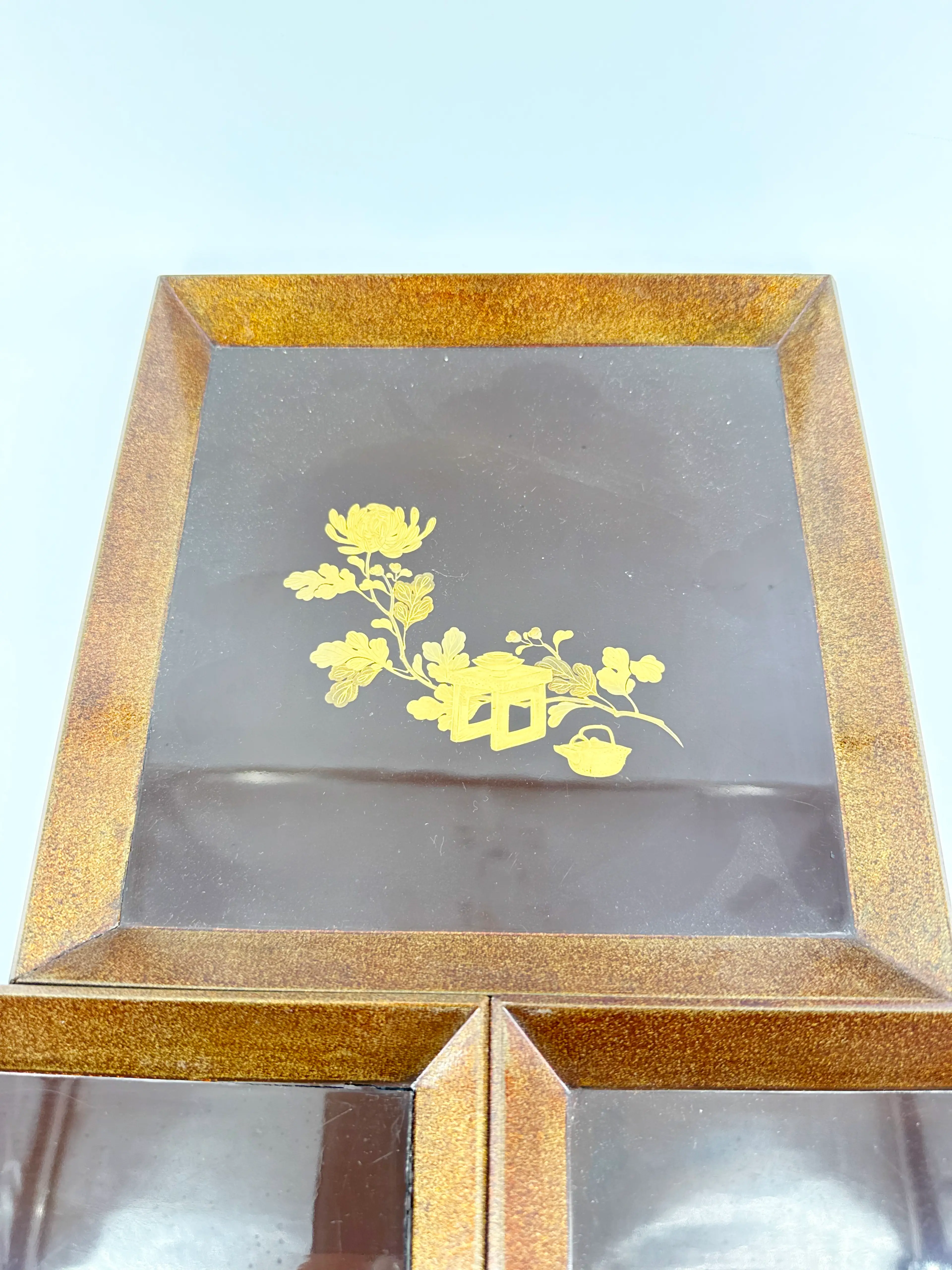 Image 2 of 7