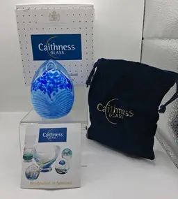 Caithness, Scotland NEW IN BOX, QUATRO-BLUE, EGG Paperweight