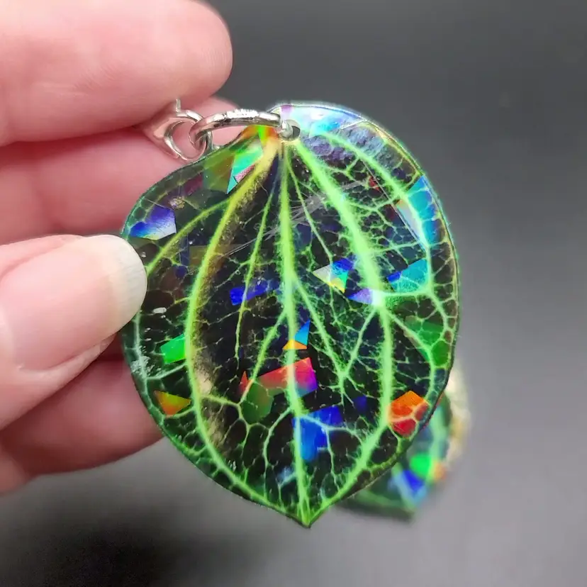 Holographic Sulawesi Straw Charms
