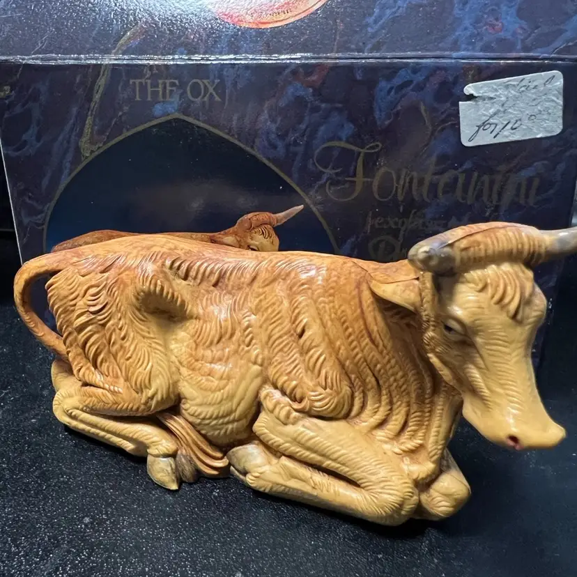 Ox- Vintage Fontanini Heirloom Collection Religious/Nativity figure, hand-painted resin. Bagni di Lucca, Italy , Original Box