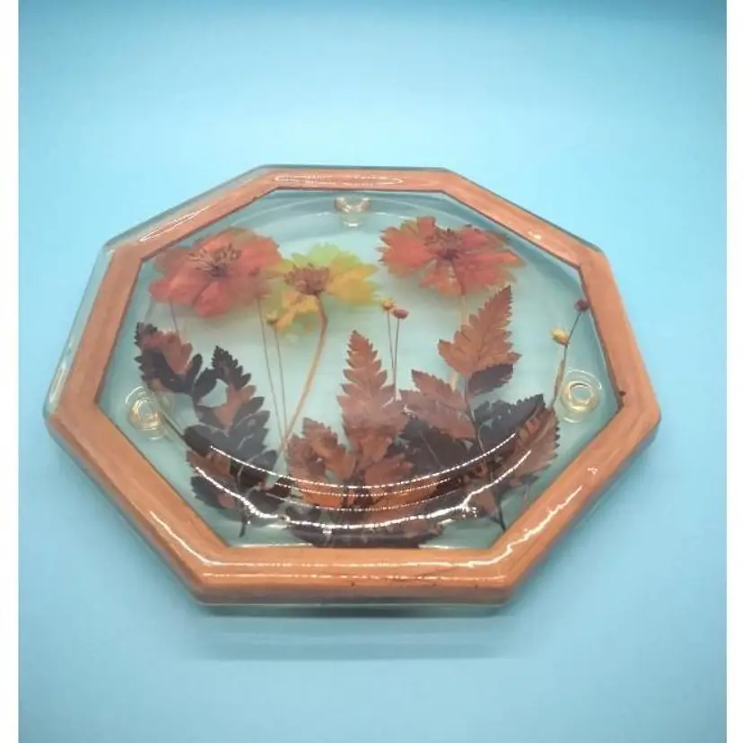 Lucite Dried Flower Trivet