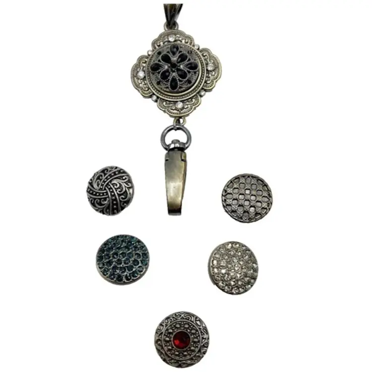 Ginger Snaps Jewelry Charm Lanyard Pendant Plus 6 Rhinestone Snaps .75" **READ