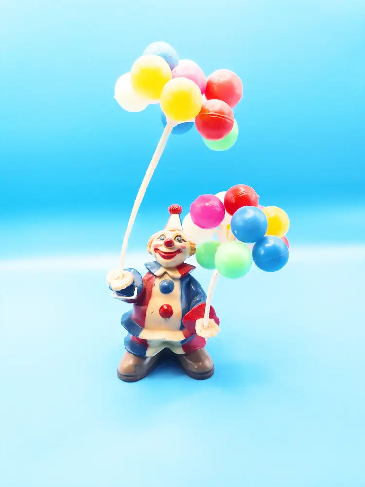1977 Vintage Wilton clown cake topper.